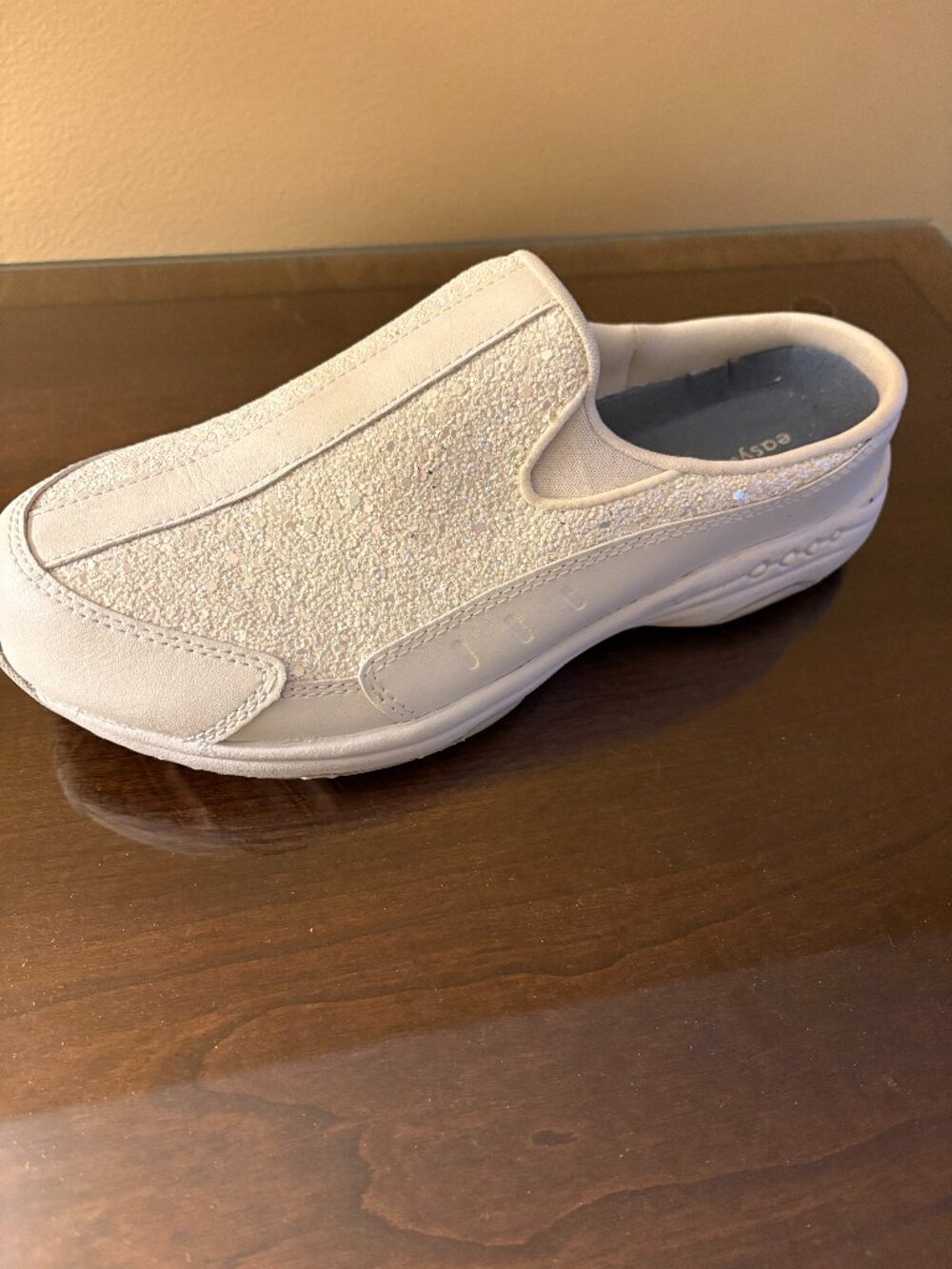 Easy Spirit Traveltime Swarovski Crystals 9M